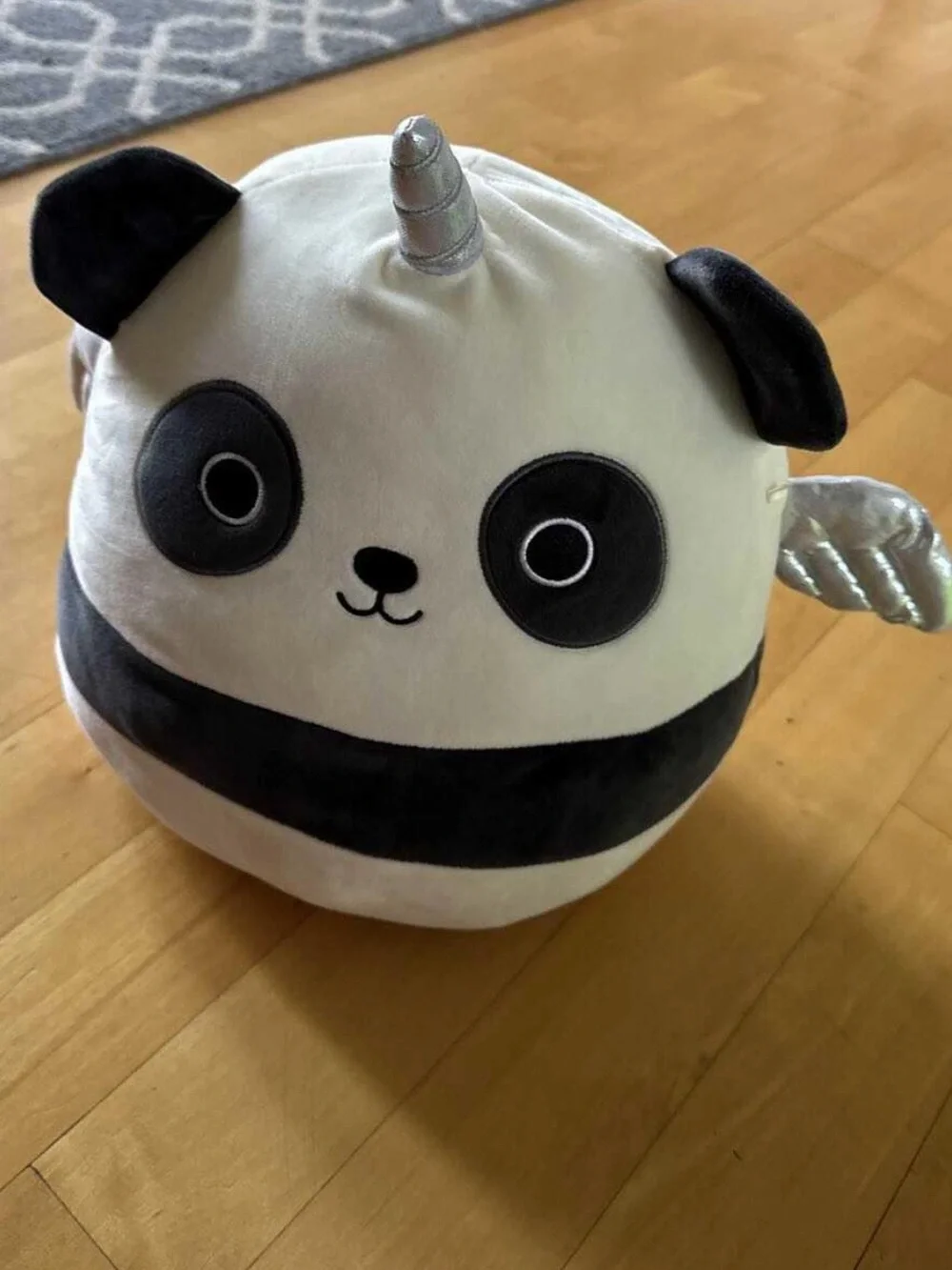Squishmallow Kayce the Pandacorn